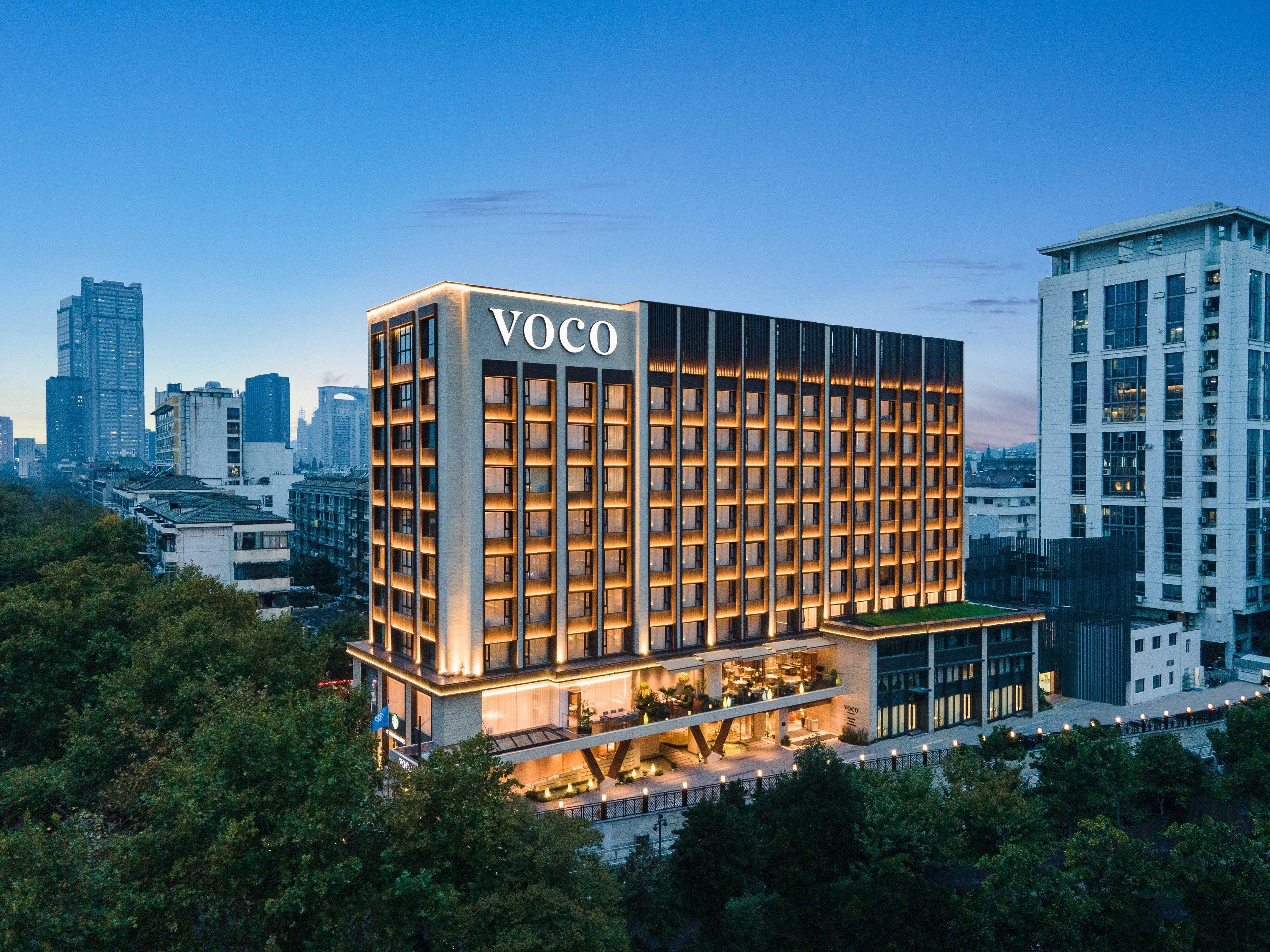 Voco Nanjing Oriental Pearl Hotel Bagian luar foto