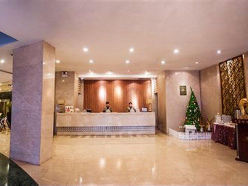 Voco Nanjing Oriental Pearl Hotel Bagian luar foto